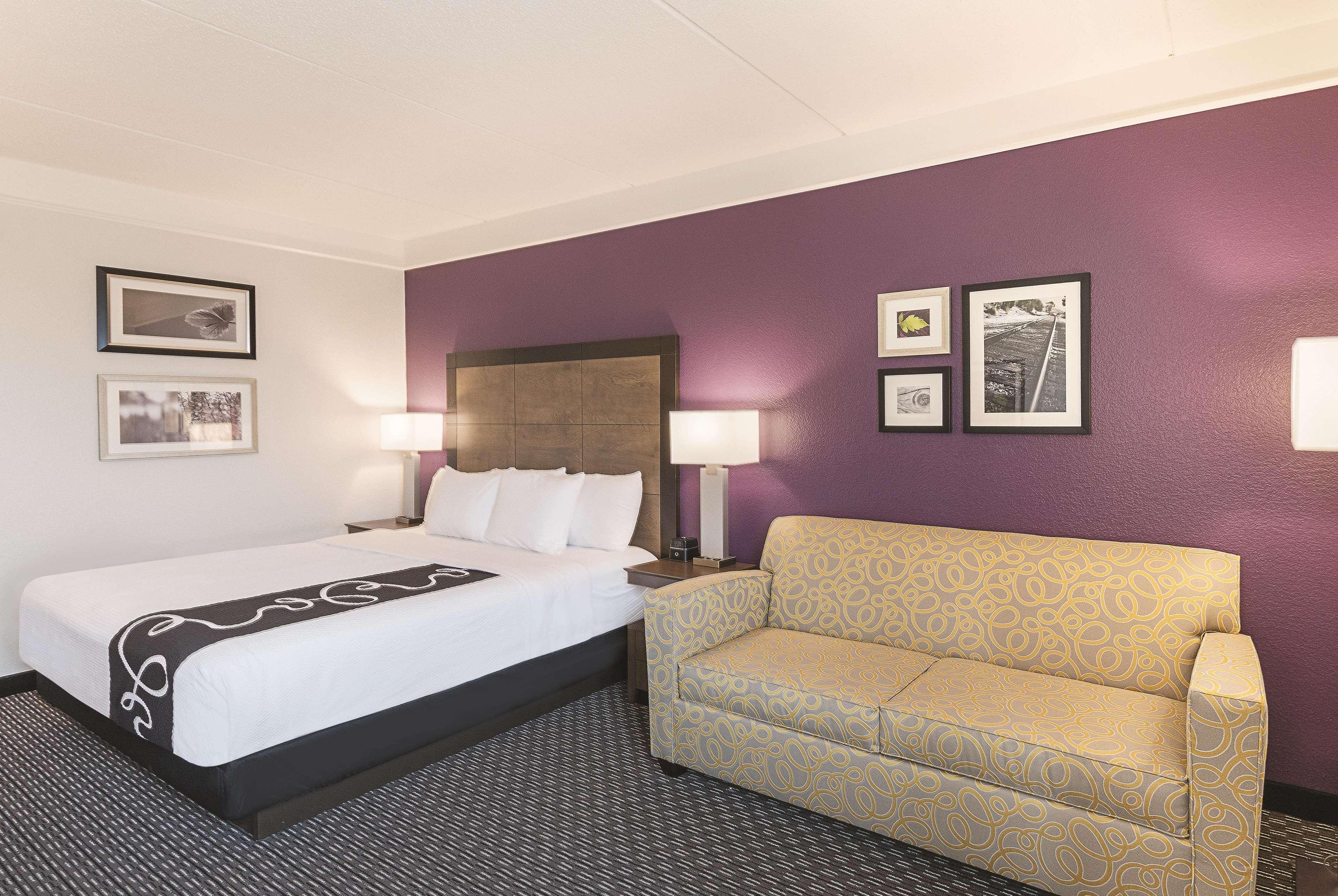 La Quinta By Wyndham Arlington North 6 Flags Dr Hotel Buitenkant foto