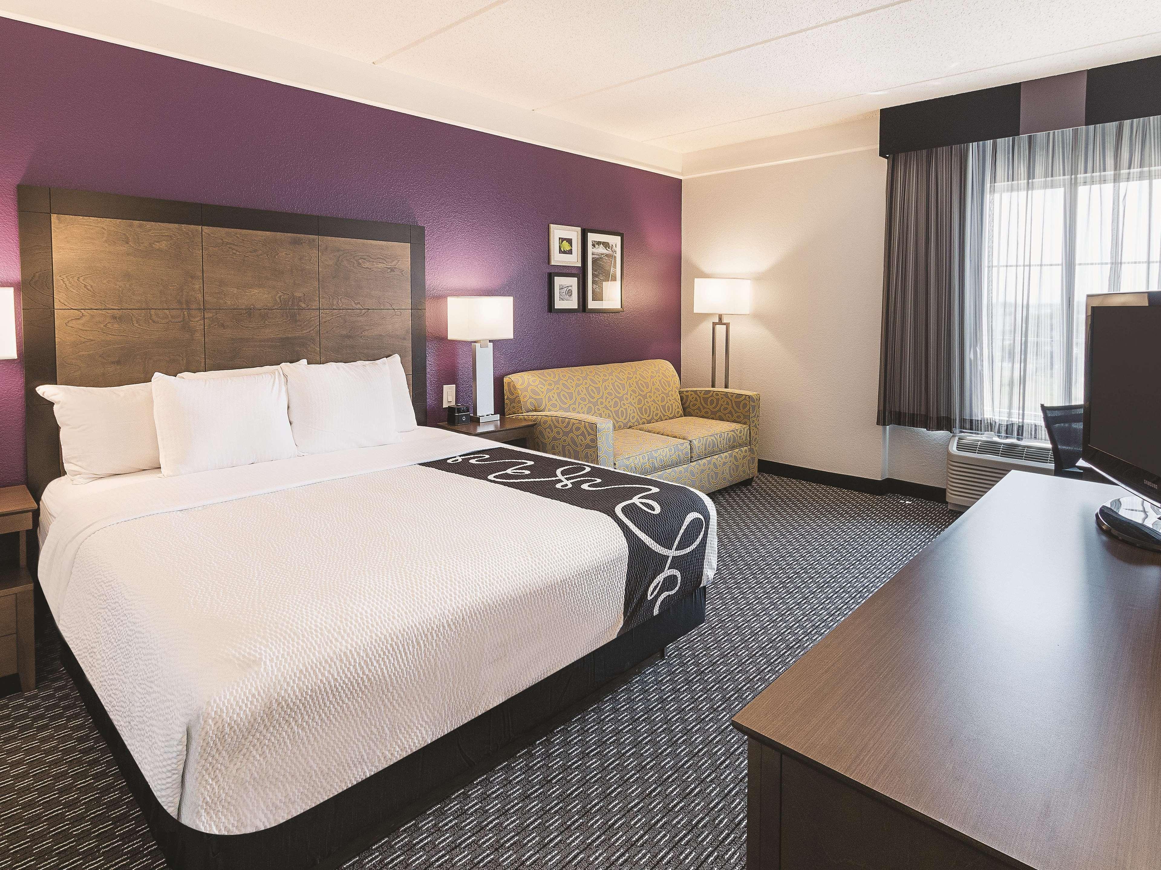 La Quinta By Wyndham Arlington North 6 Flags Dr Hotel Buitenkant foto
