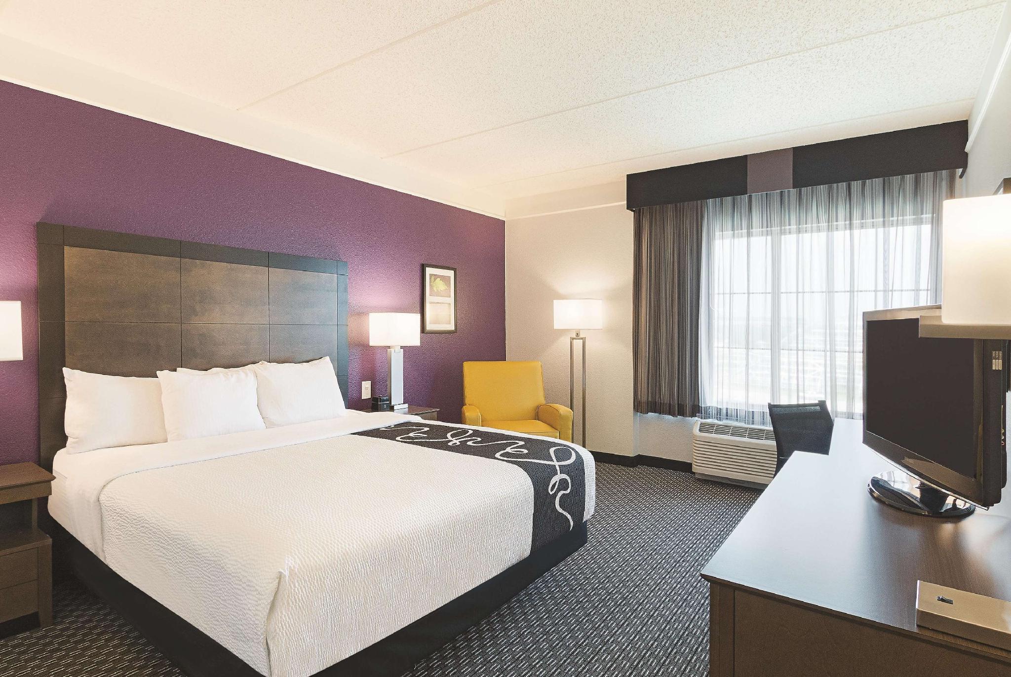 La Quinta By Wyndham Arlington North 6 Flags Dr Hotel Buitenkant foto