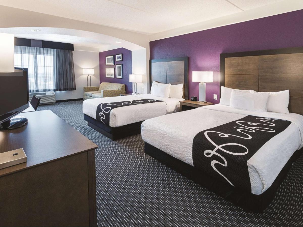 La Quinta By Wyndham Arlington North 6 Flags Dr Hotel Buitenkant foto