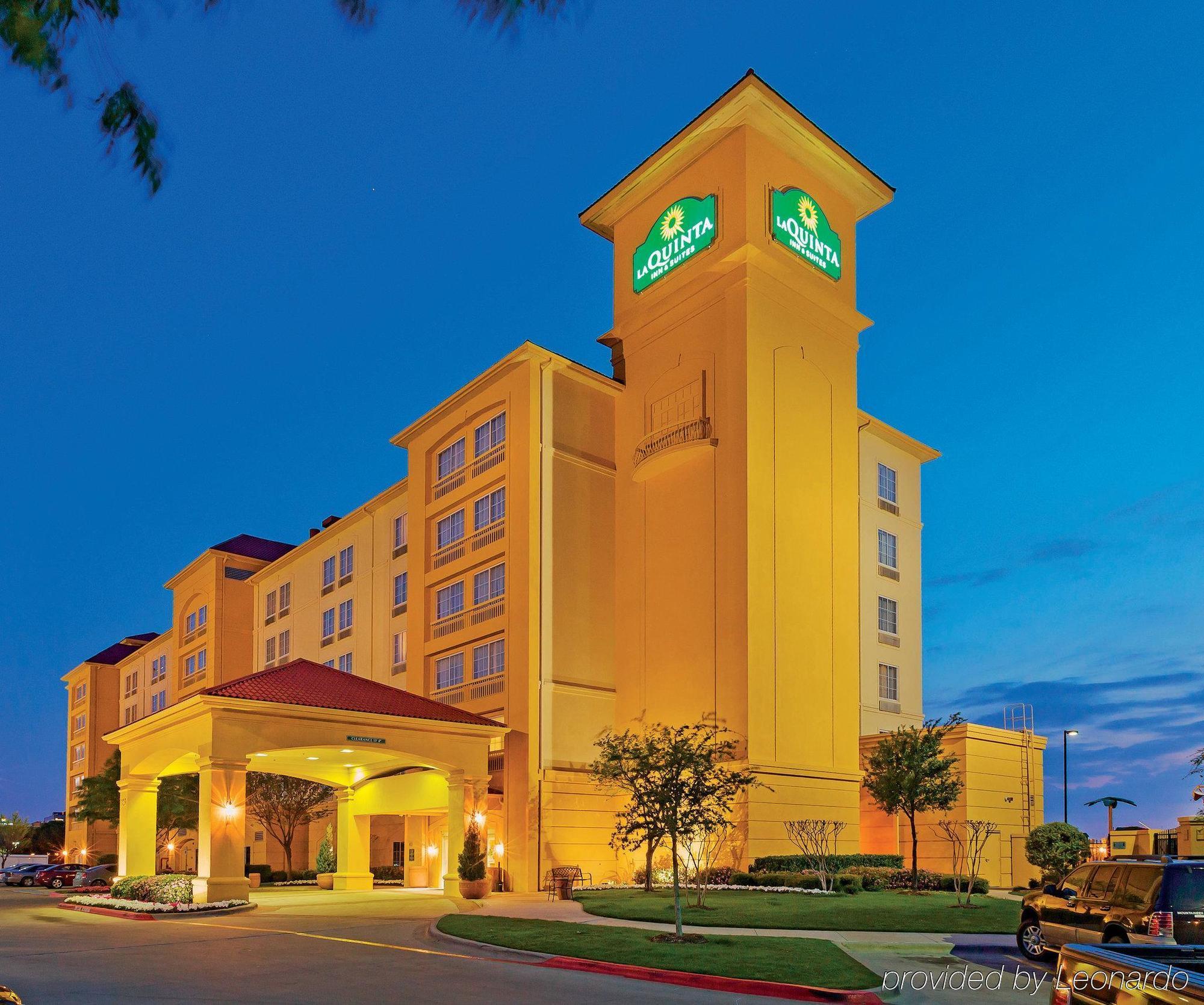 La Quinta By Wyndham Arlington North 6 Flags Dr Hotel Buitenkant foto