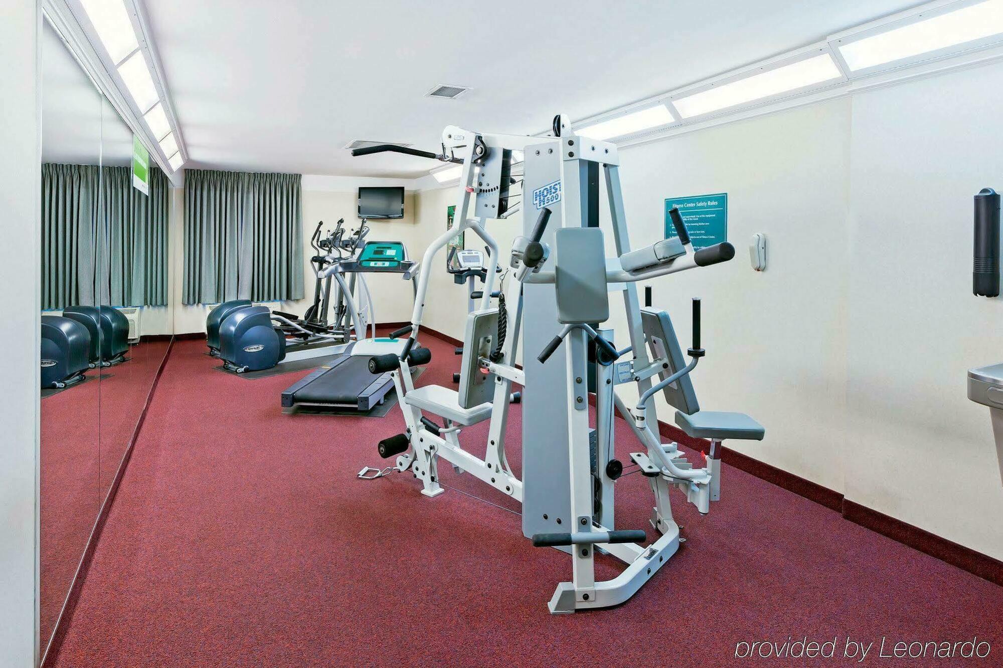 La Quinta By Wyndham Arlington North 6 Flags Dr Hotel Buitenkant foto