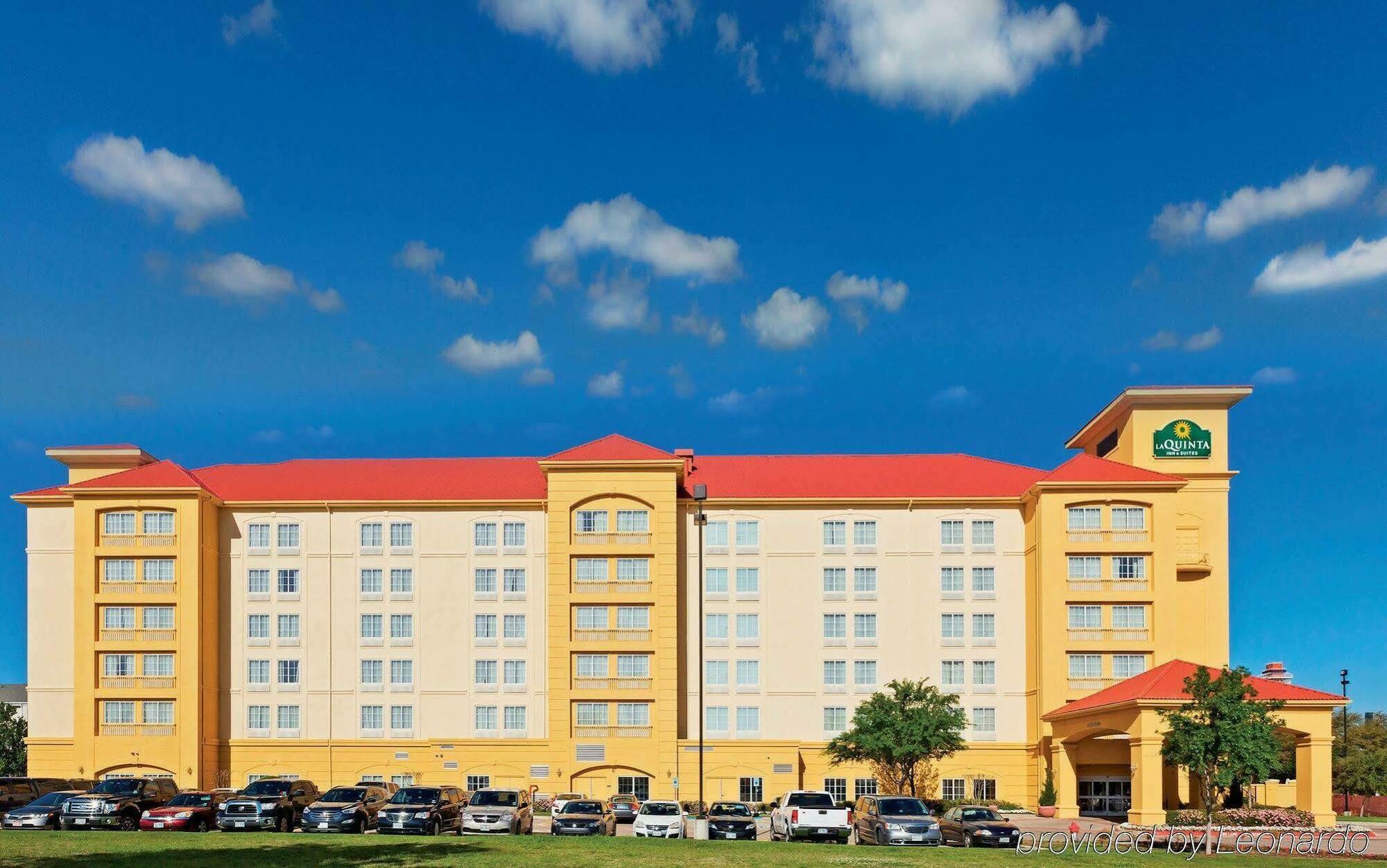 La Quinta By Wyndham Arlington North 6 Flags Dr Hotel Buitenkant foto